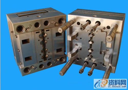 注塑模具生产过程中，如何使用夹具？模具工程师告诉你1. 夹具的工作原理2．夹具的种类3．夹具的用途4．夹具的特点5．夹具的使用场合6．夹具使用时应具备的基本要素7.使用方法8.注意事项,注塑模具生产过程中，如何使用夹具？模具工程师告诉你,产品,使用,变形,第4张