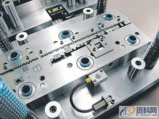 如何做好五金冲压连续模?你知道吗?,导正,冲压,卸料,第3张 如何做好五金冲压连续模?你知道吗?,导正,冲压,卸料,第3张